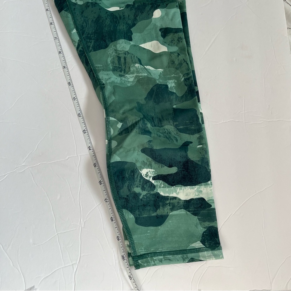 Fabletics leggings - size L - Picture 4 of 4